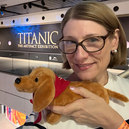Host Dash Titanic Host Dash Titanic