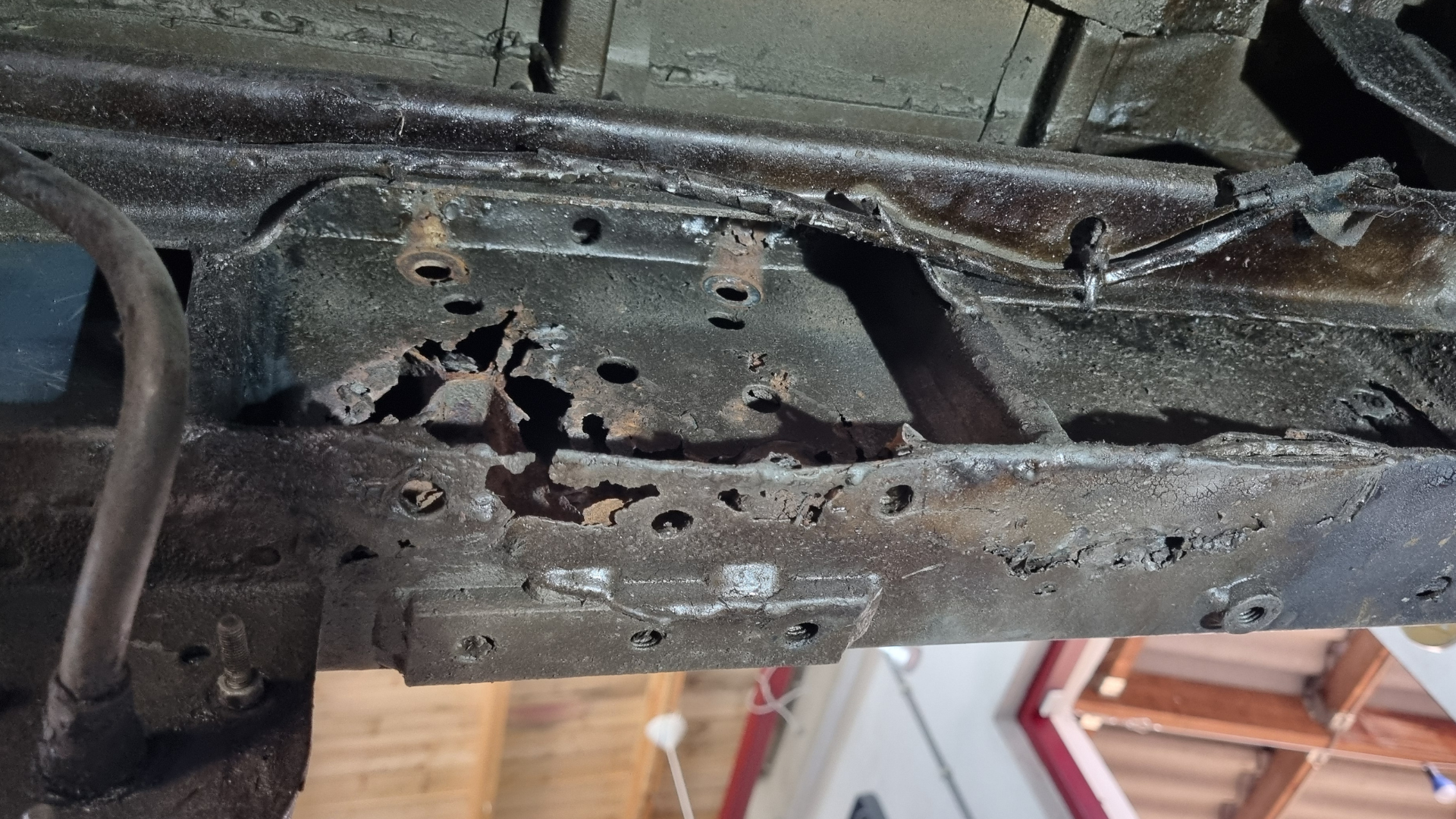 Defender rotten area chassis