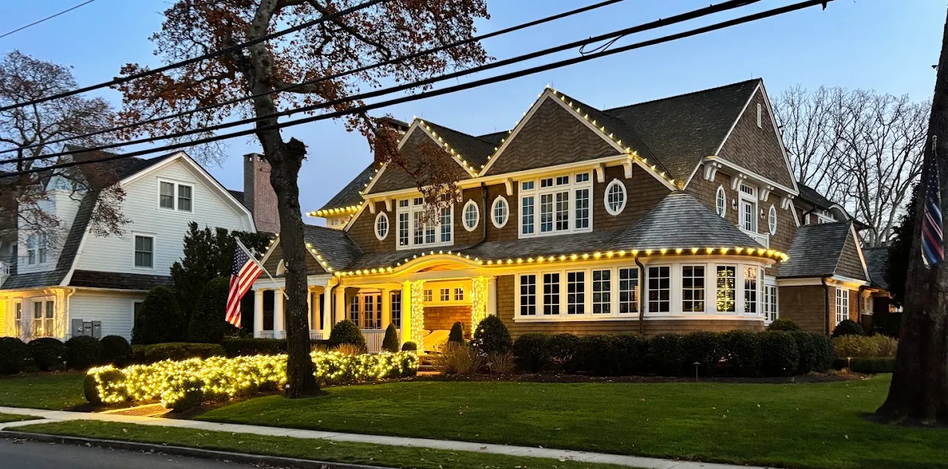 Christmas light installation in New Jersey - holiday lighting for homes and businesses
