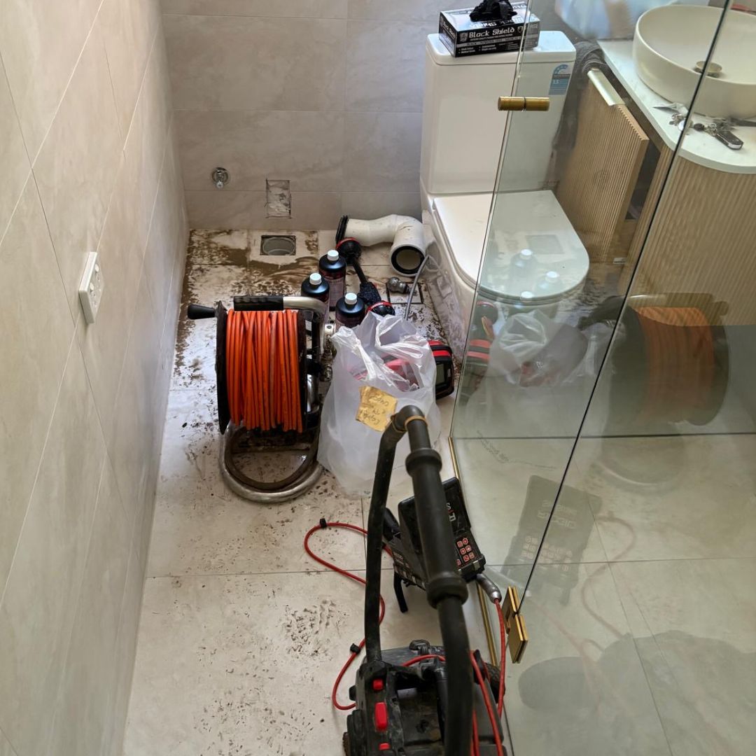 broken-shower-head-in-Sydney broken-shower-head-in-Sydney