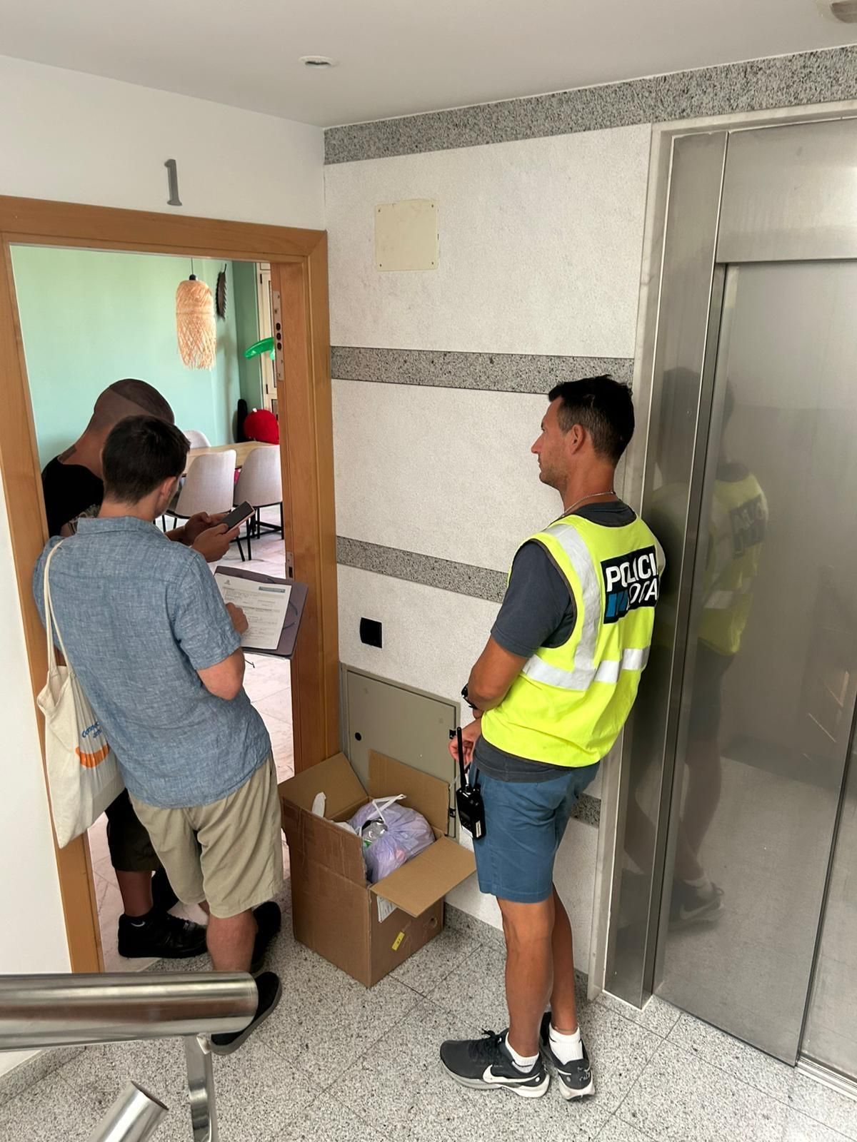 Policía multa a una vivienda ilegal en Mallorca Policía multa a una vivienda ilegal en Mallorca