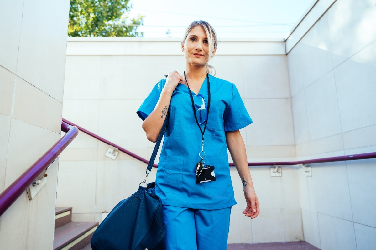 Exploring the Benefits of Travel Nursing