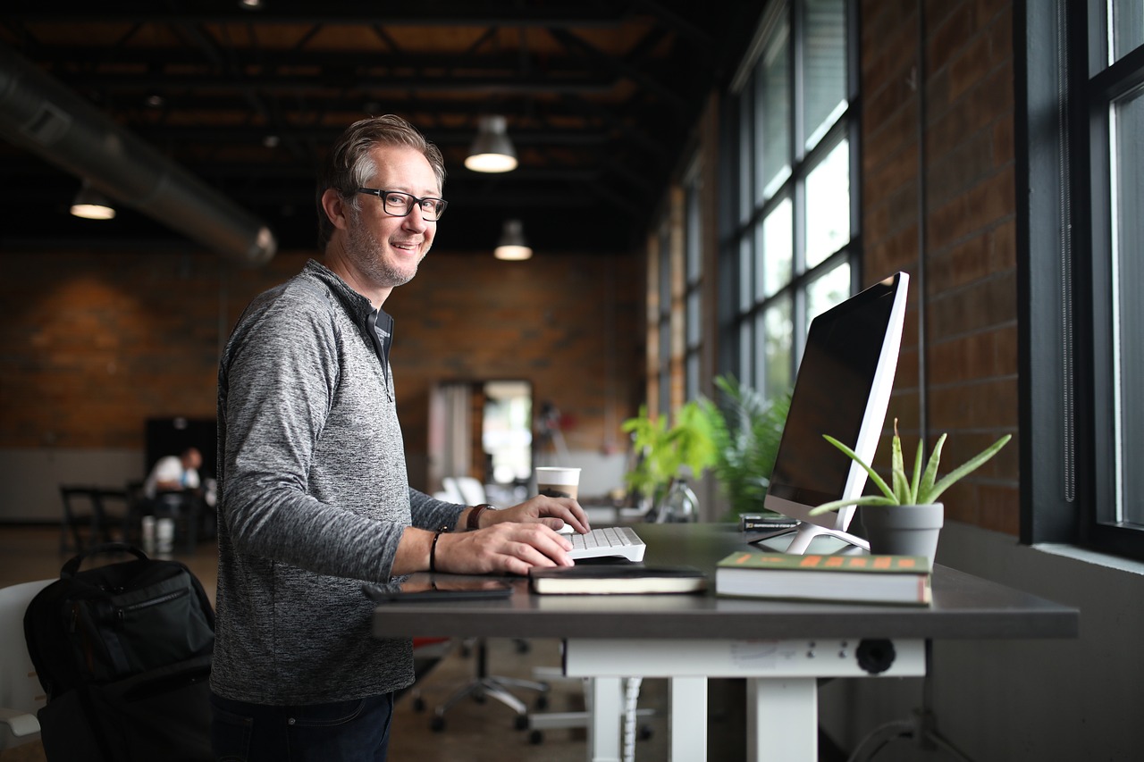 A professional working in the MSP office