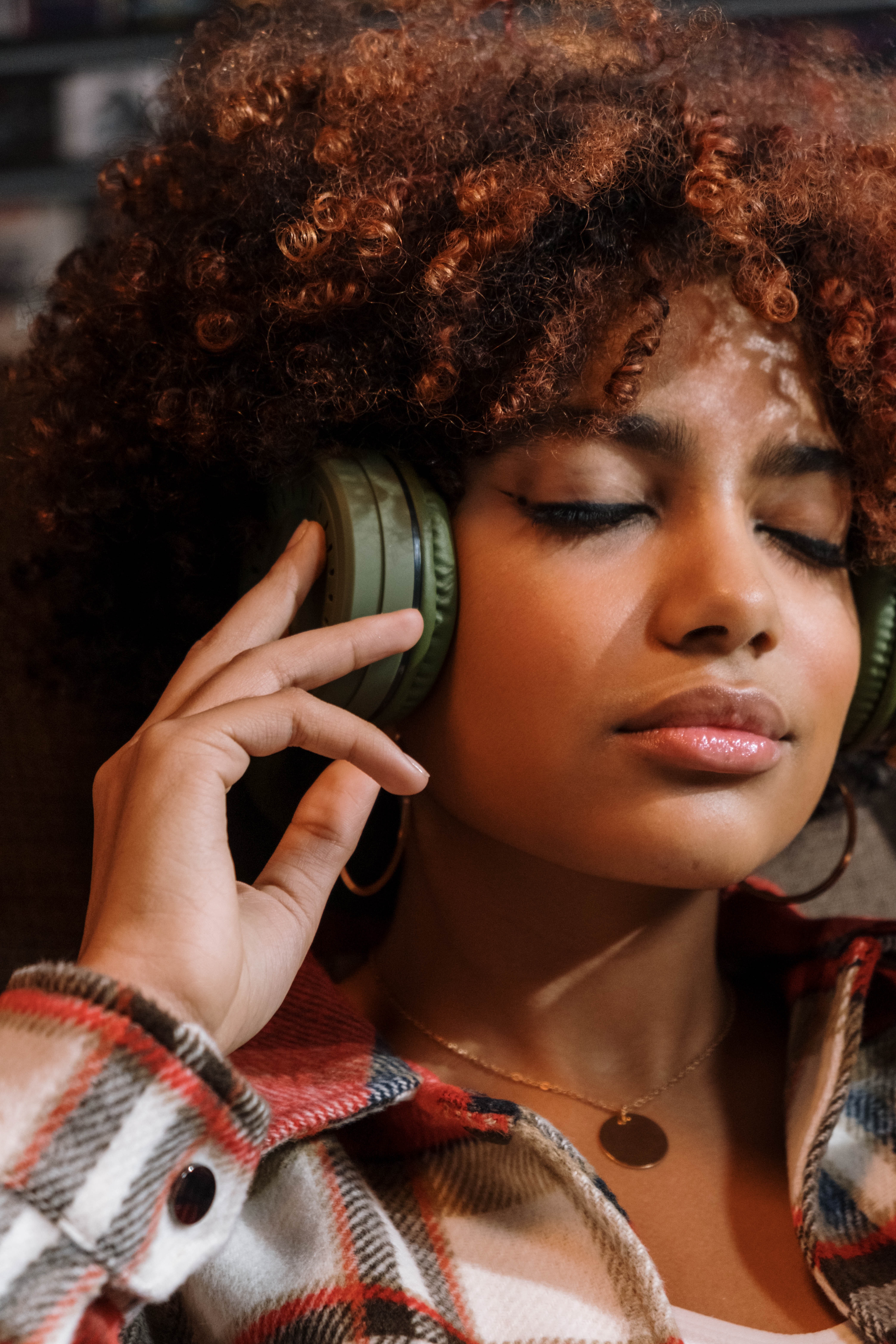 girl listening to music relaxed