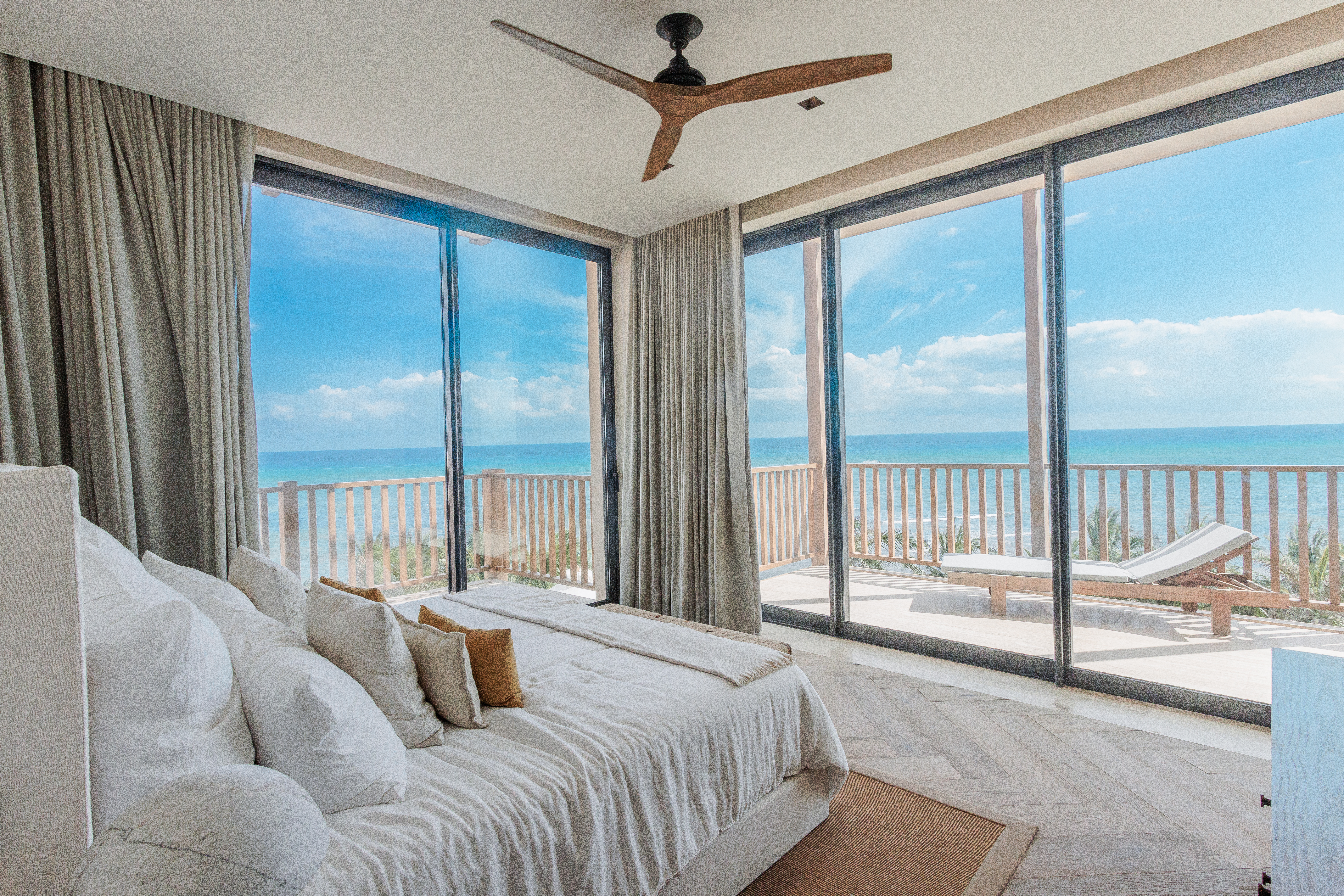 CONSTA RESIDENCES