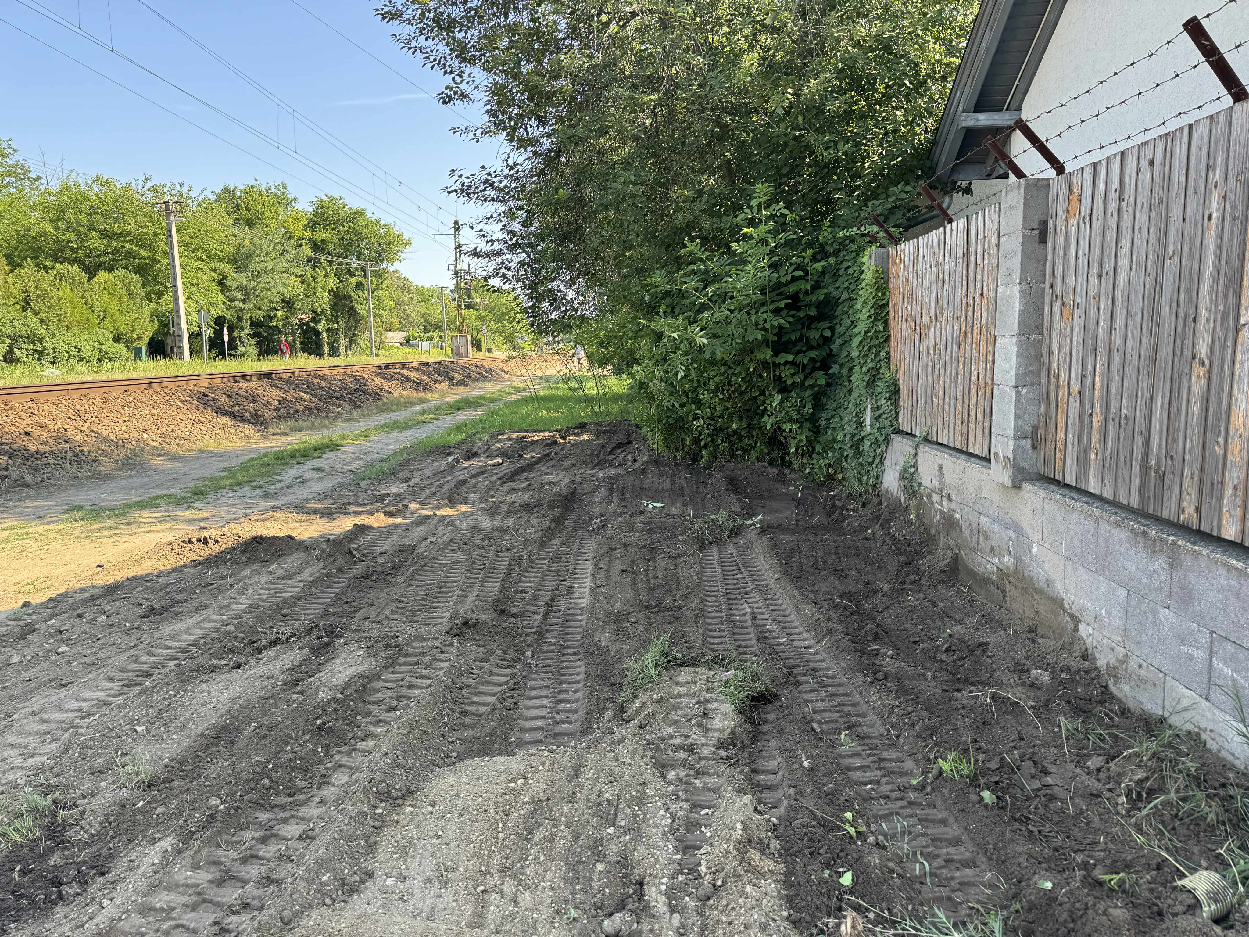 Alapásás – sávalap előkészítés Kecskeméten