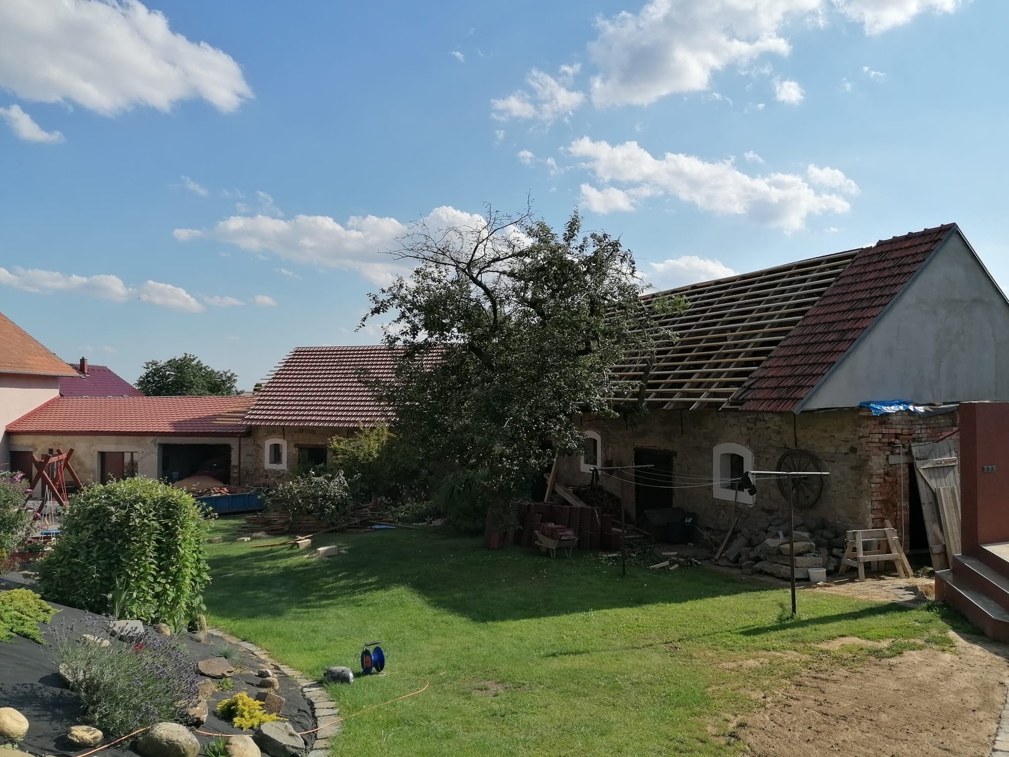 Modern House Roofing