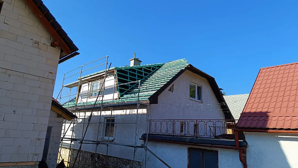 Classic Roof Installation
