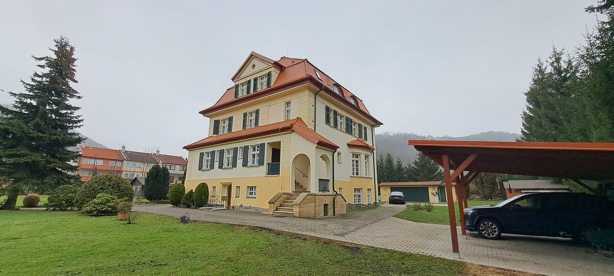 Traditional Slate Roof