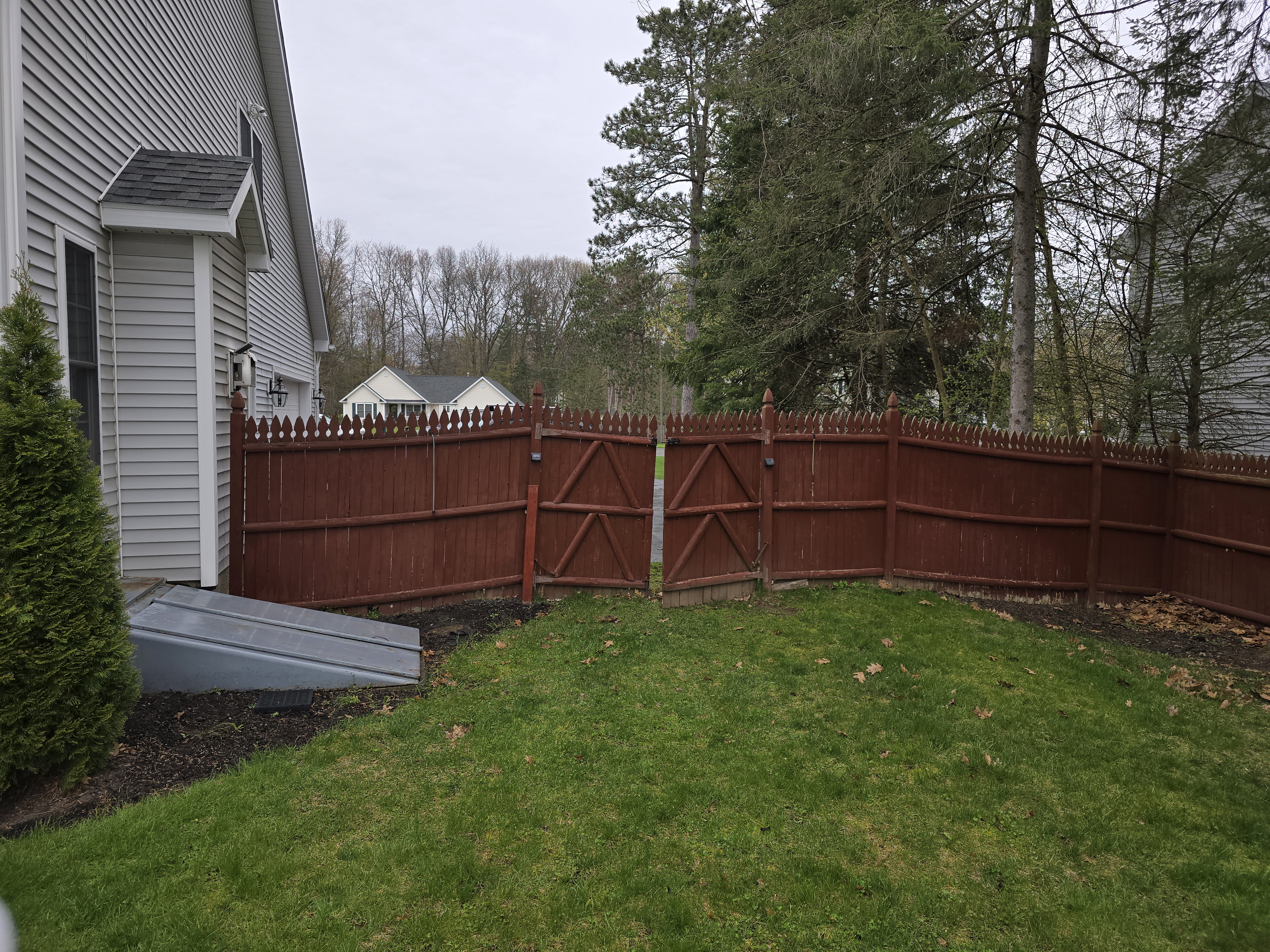 Backyard Fence With Gate Backyard Fence With Gate