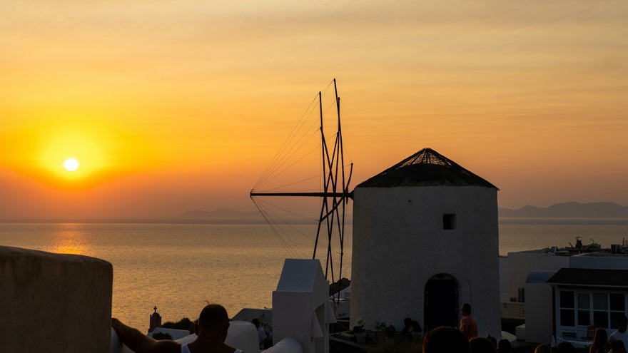 Sunset in Oia in Santorini