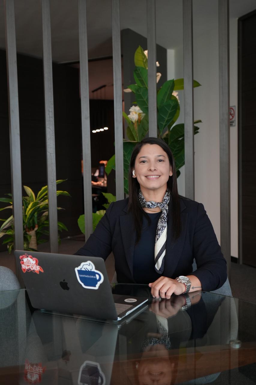 Desiree del Valle Colina