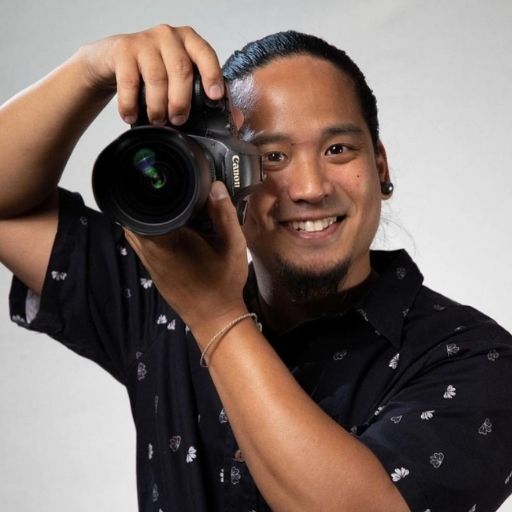 Kainoa Keanaaina is a Hawaiʻi-based filmmaker and founder of Kanakanowelo, a video production company specializing in cinematic storytelling rooted in aloha. His work spans weddings, real estate, livestreams, and cultural documentaries — capturing Hawaiʻi’s people and places in stunning 4K. Through every frame, Kainoa seeks to preserve authentic stories that connect heart, culture, and community.