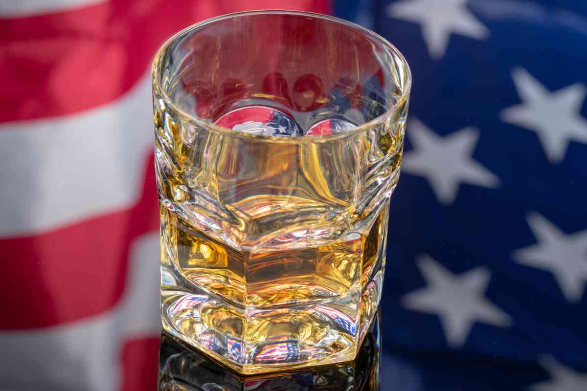 glass-of-whiskey-on-mirror-background-with-america-2024-12-01-16-51-13-utc (convert.io) (1) glass-of-whiskey-on-mirror-background-with-america-2024-12-01-16-51-13-utc (convert.io) (1)