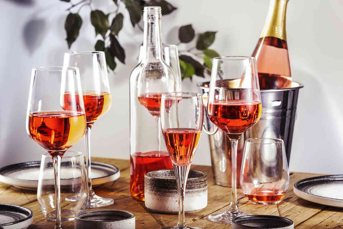 Best-rosé-wines-combine-crisp-acidity-fruit-flavors-and-a-dry-finish Best-rosé-wines-combine-crisp-acidity-fruit-flavors-and-a-dry-finish