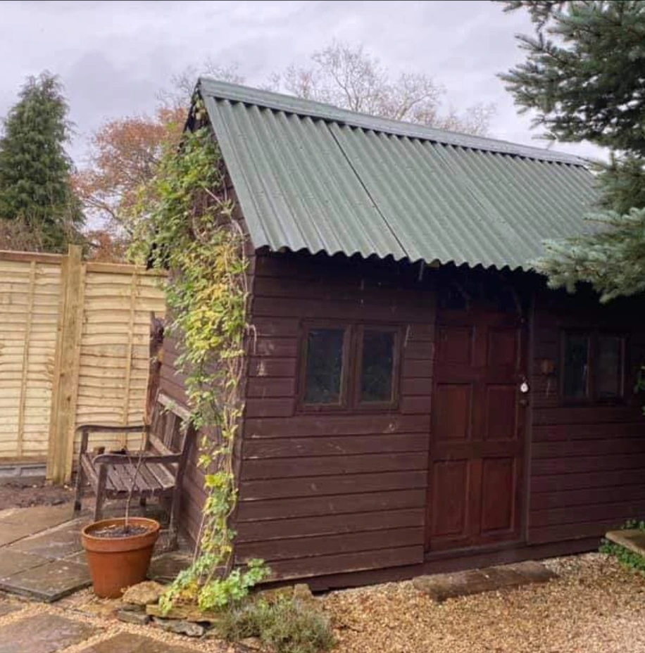ef fencing and joinery finished building a shed in devizes