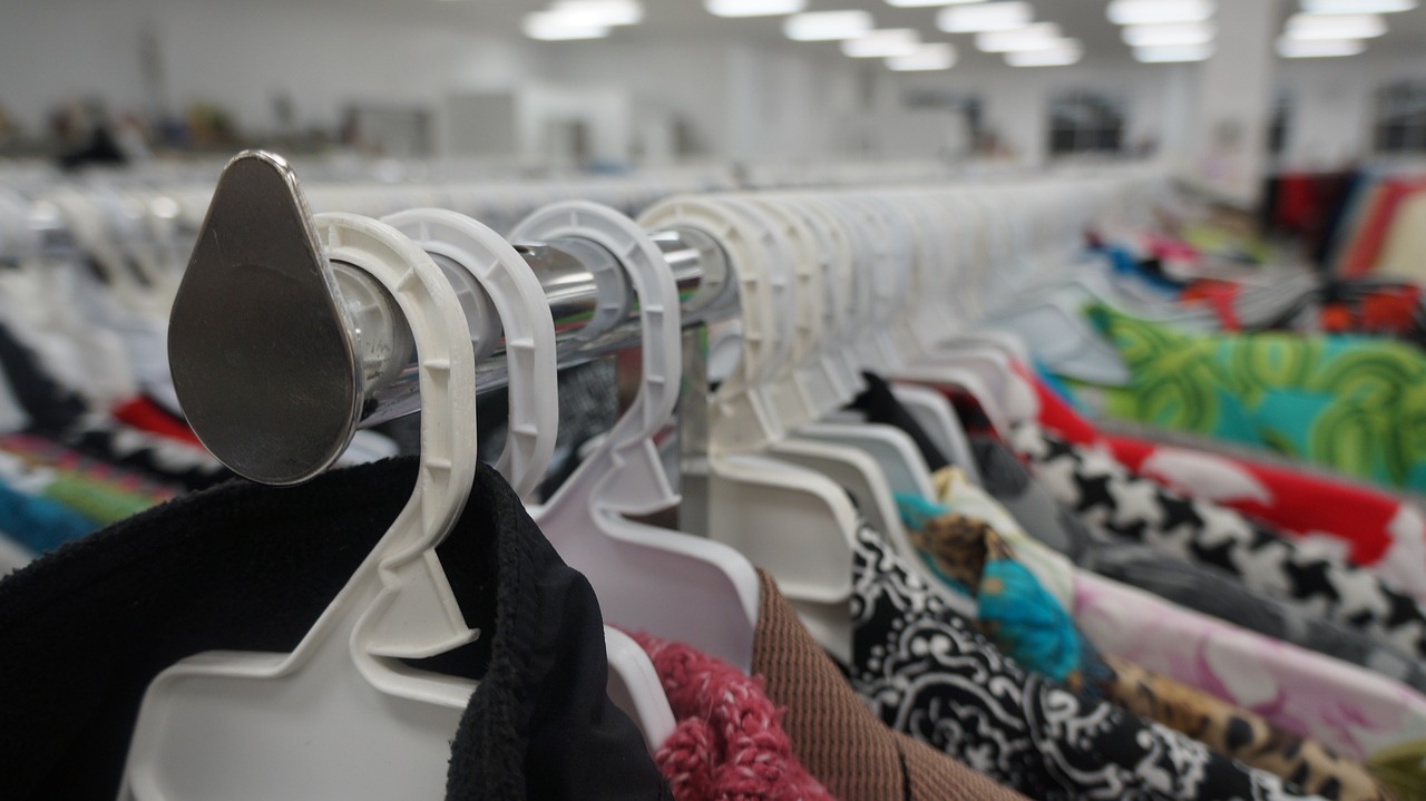 thrifty, thrift shop, saving, save money, save, savings