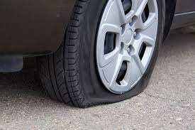 Flat Tire? Dead Battery? How to Handle Roadside Emergencies Like a Pro