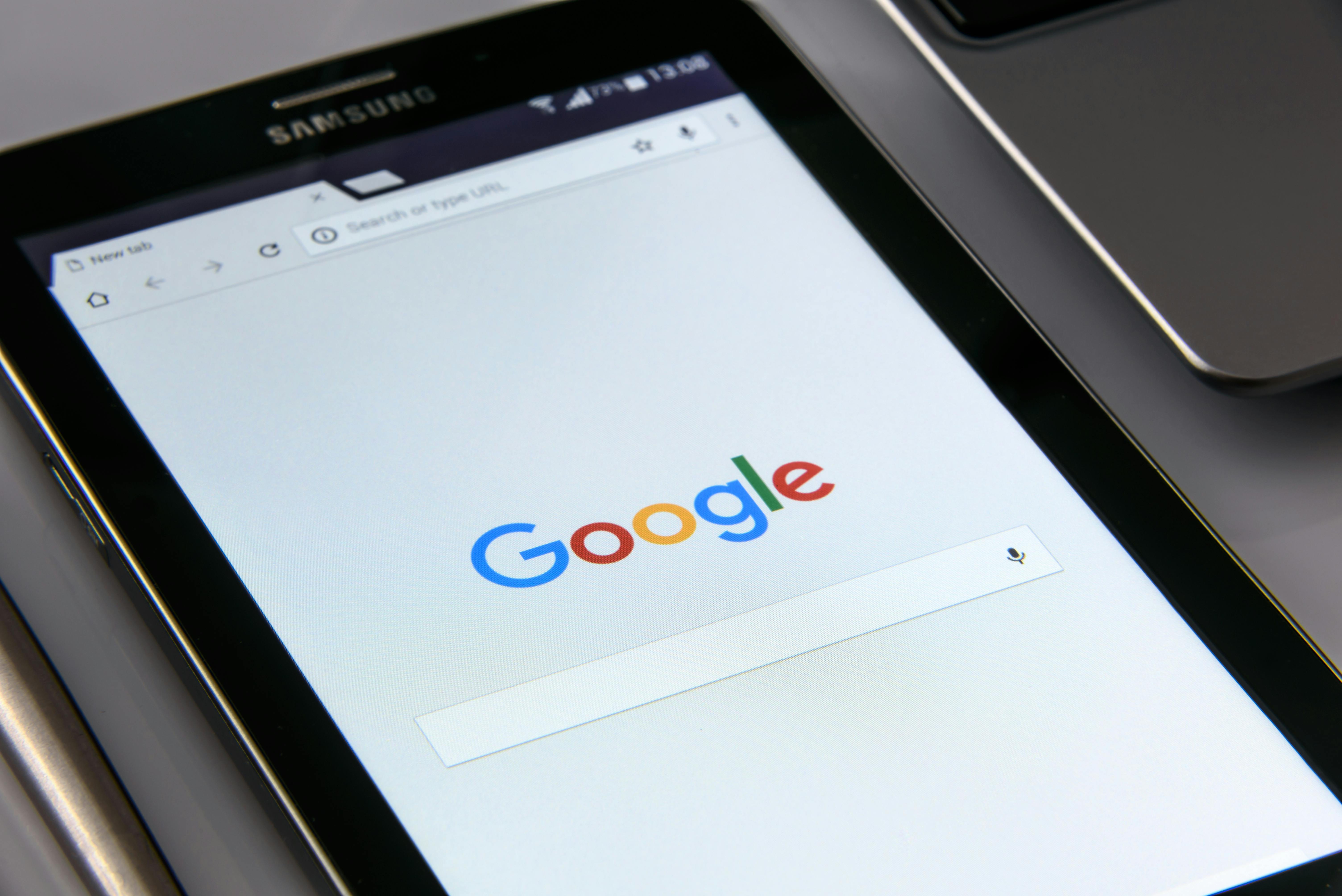 Encuentra tu web en google