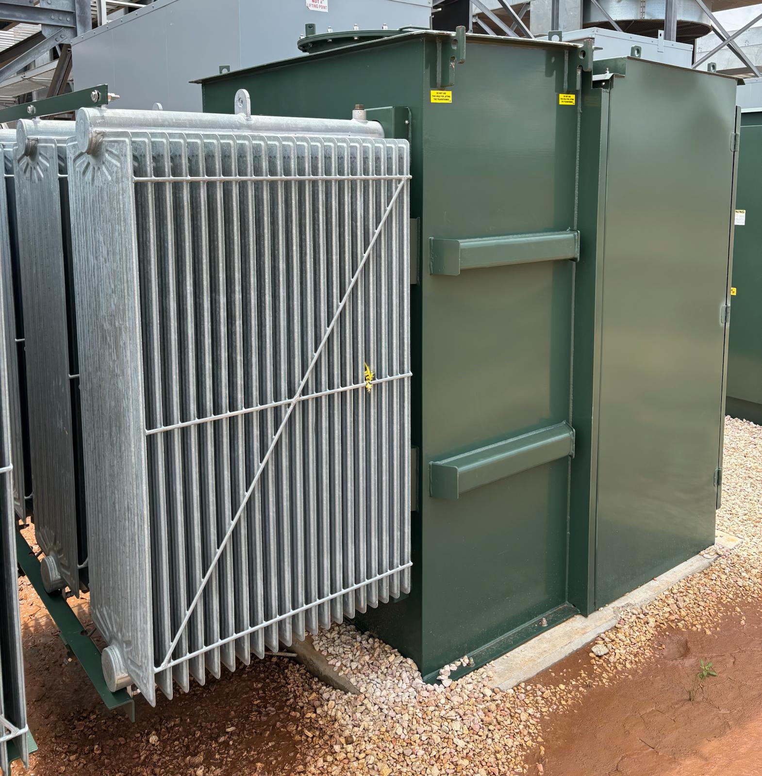 2500 KVA VIRGINIA TRANSFORMER CORP., EATON SWITCHBOARDS, TRILOGY 24-PORT SINGLE PHASE 240V PDUS 2500 KVA VIRGINIA TRANSFORMER CORP., EATON SWITCHBOARDS, TRILOGY 24-PORT SINGLE PHASE 240V PDUS