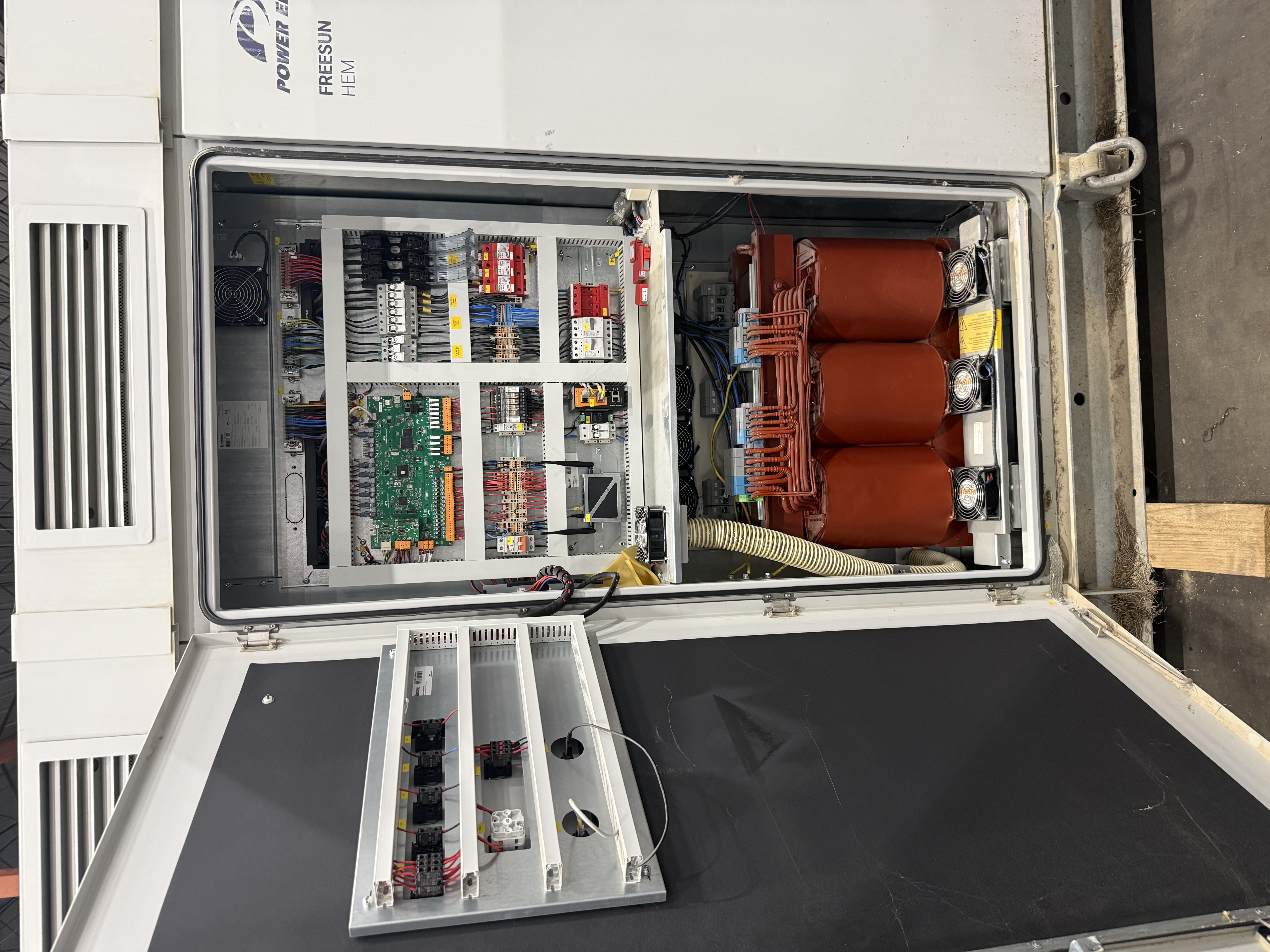 FS3350M Power Electronics Inverters FS3350M Power Electronics Inverters