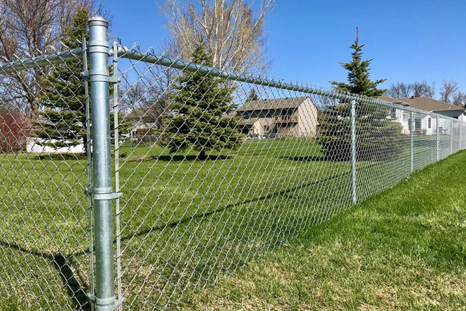 Chain Link Fences: Affordable And Durable Solutions For Residential And Commercial Needs