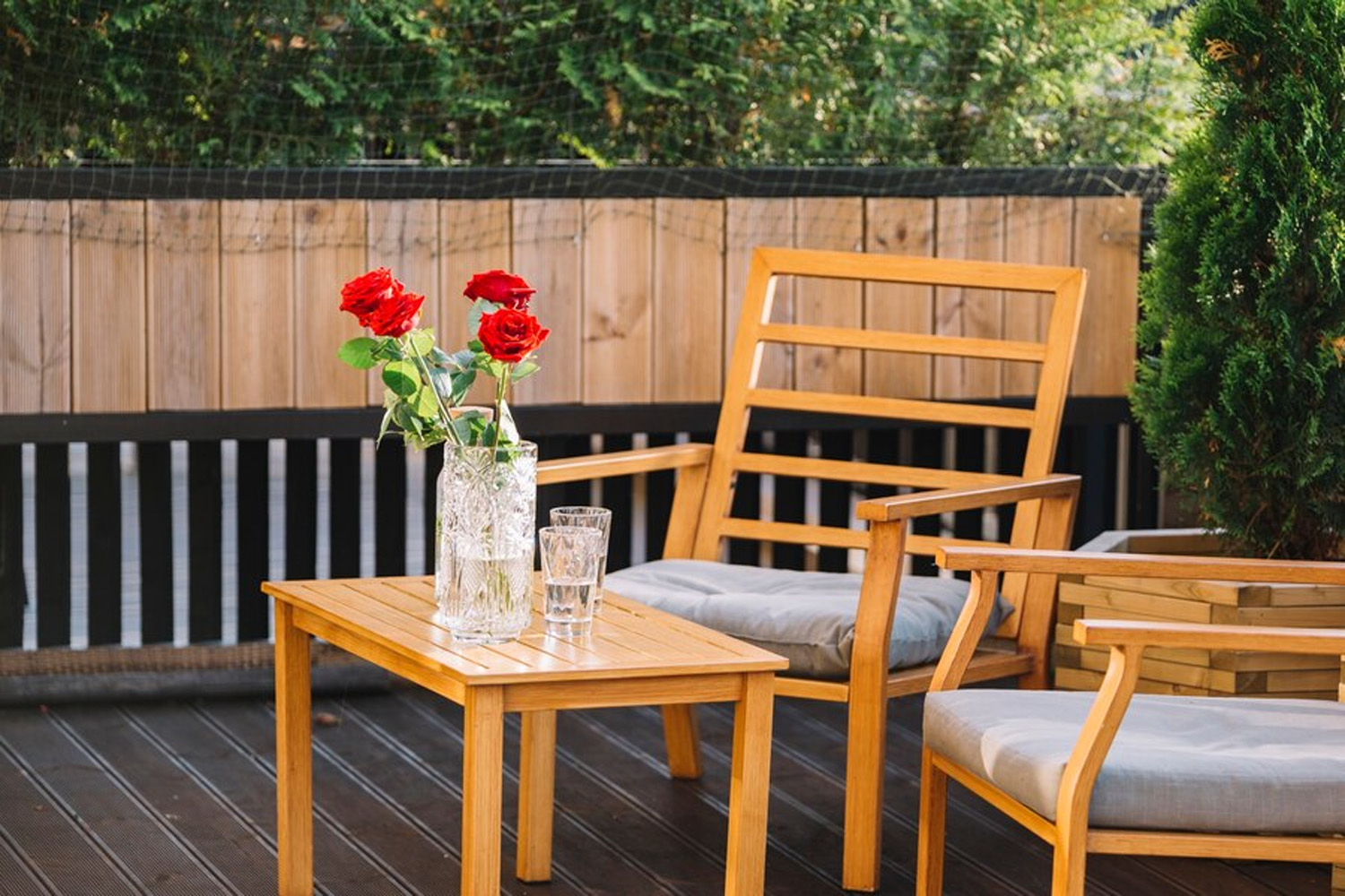 Comparing Wood Fence Price: A Guide to Different Types of Wood