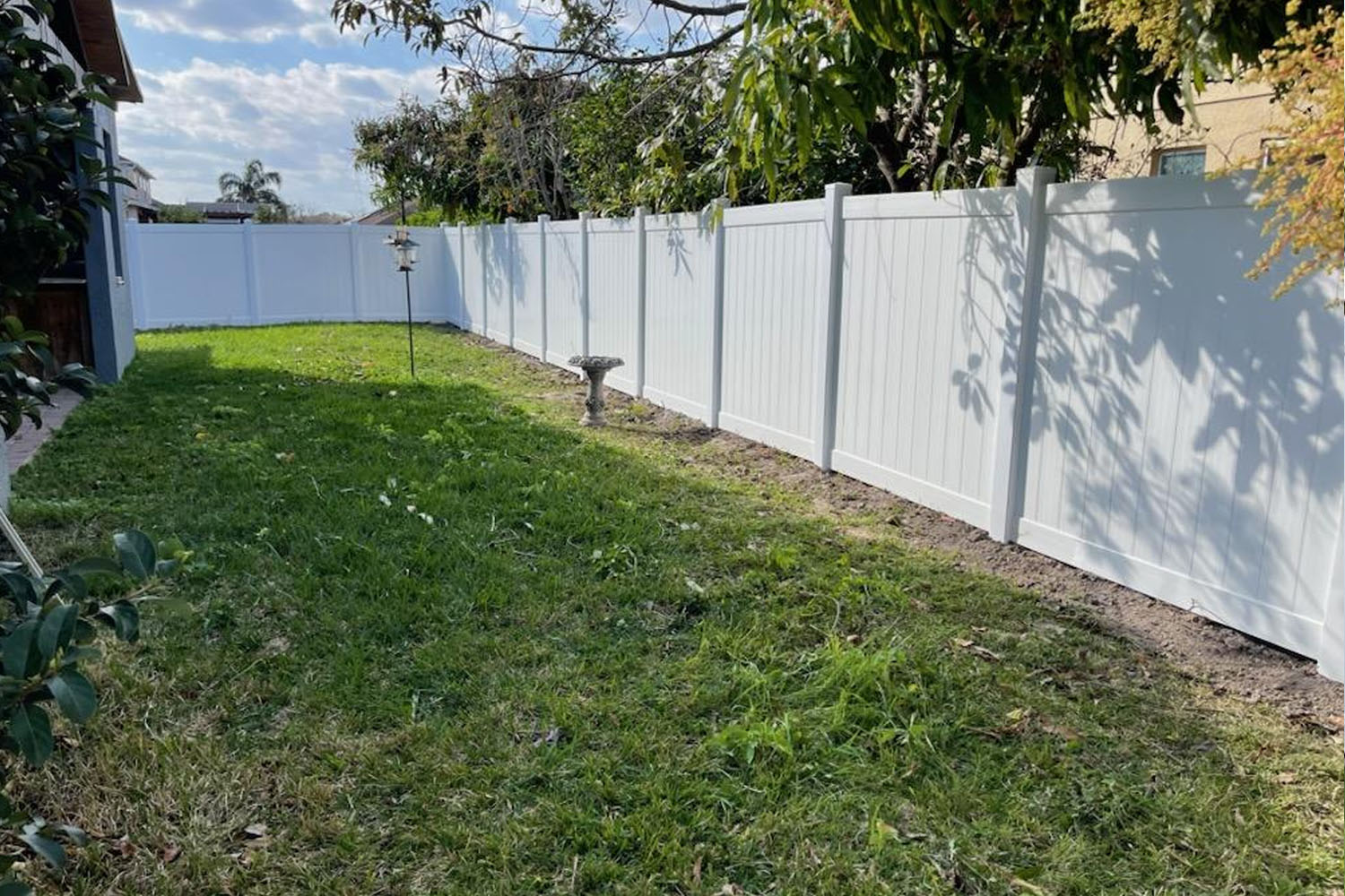 How To Choose the Perfect Vinyl Fence Company For Your Property How To Choose the Perfect Vinyl Fence Company For Your Property