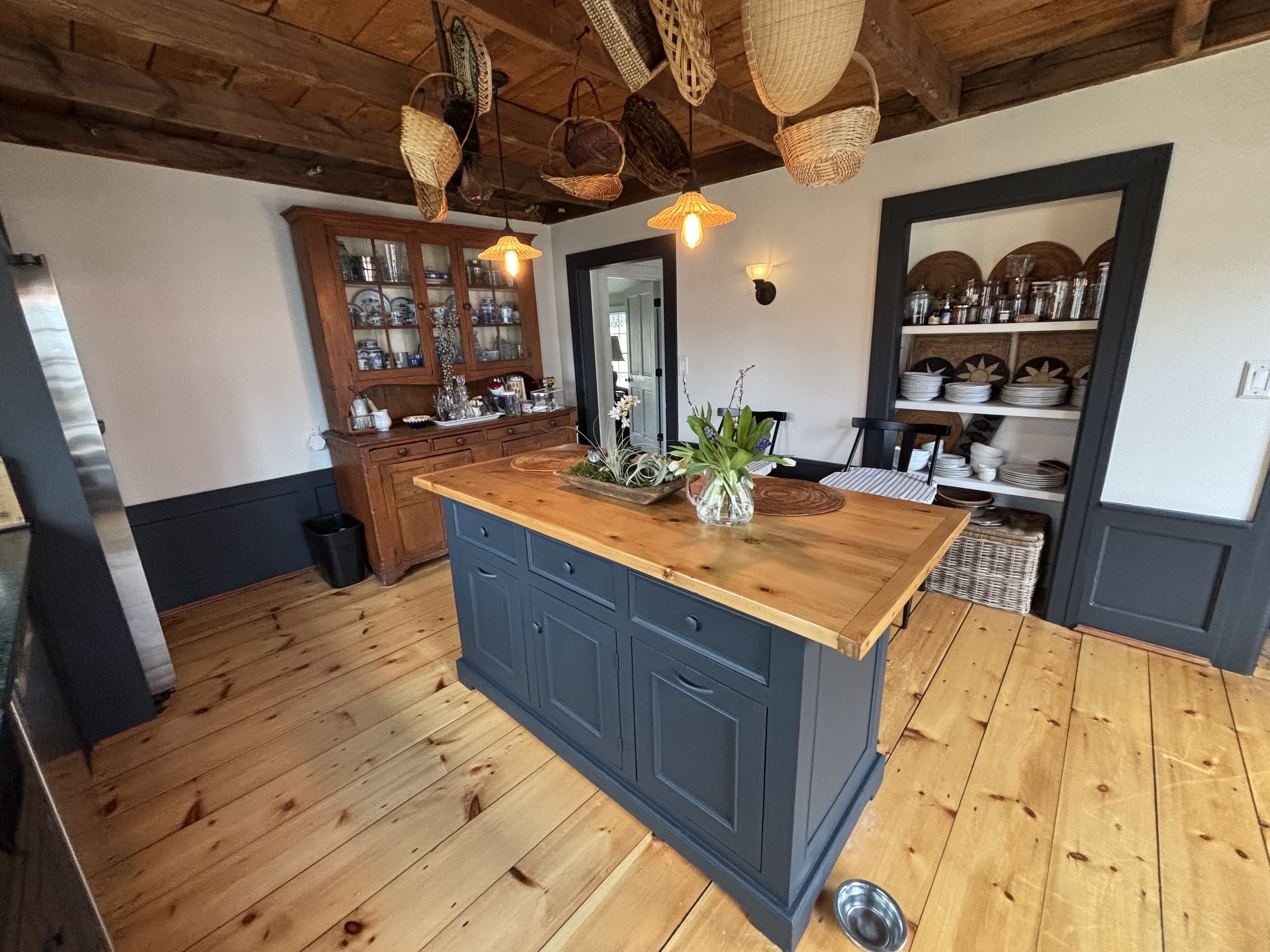 Wall and trim painting