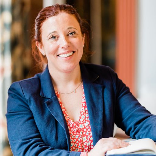 Sarah Academy is the Founder of Aster Academy, a mentorship programme expertly designed to support teachers to take the leap and start, run and grow a lucrative tutoring business.