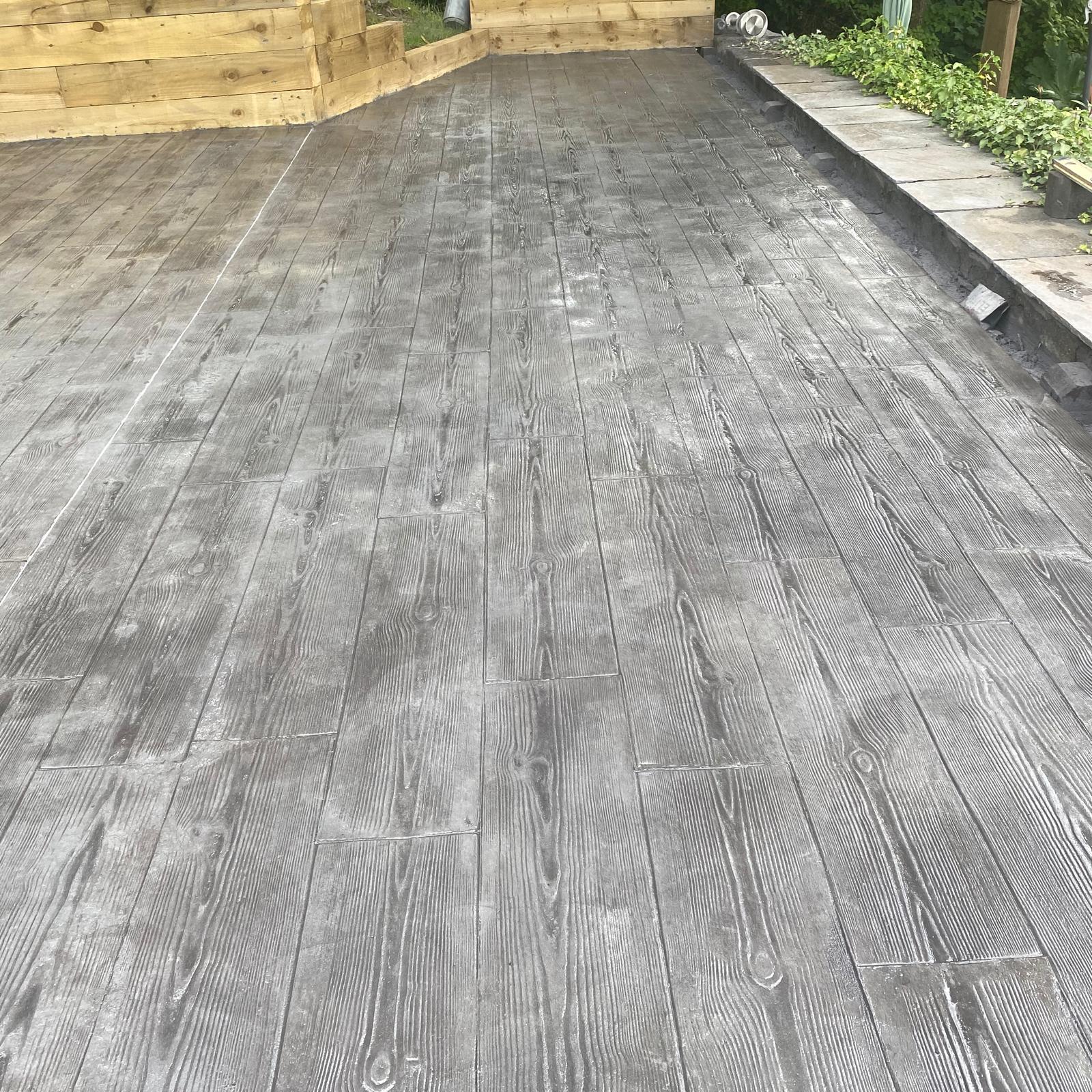 High-Quality Decorative Concrete Driveway