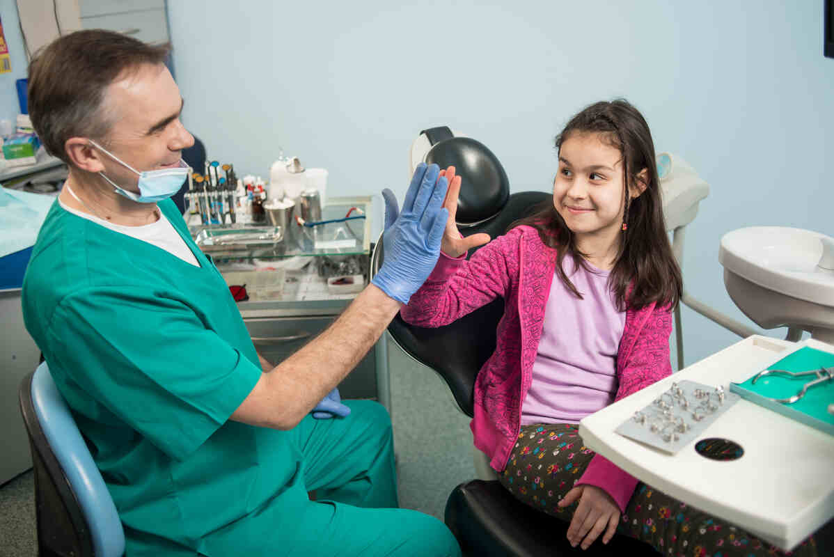 Signs-of-common-dental-emergencies-and-when-to-call-dentist Signs-of-common-dental-emergencies-and-when-to-call-dentist