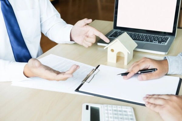 Refinance & Mortgage Tips: Down Payment From Savings Refinance & Mortgage Tips: Down Payment From Savings