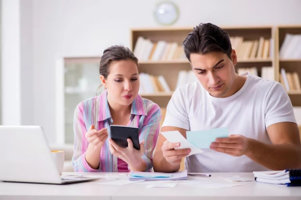 Mortgage Tips: Pros and Cons of Refinance Loans for People with Bad Credit Mortgage Tips: Pros and Cons of Refinance Loans for People with Bad Credit