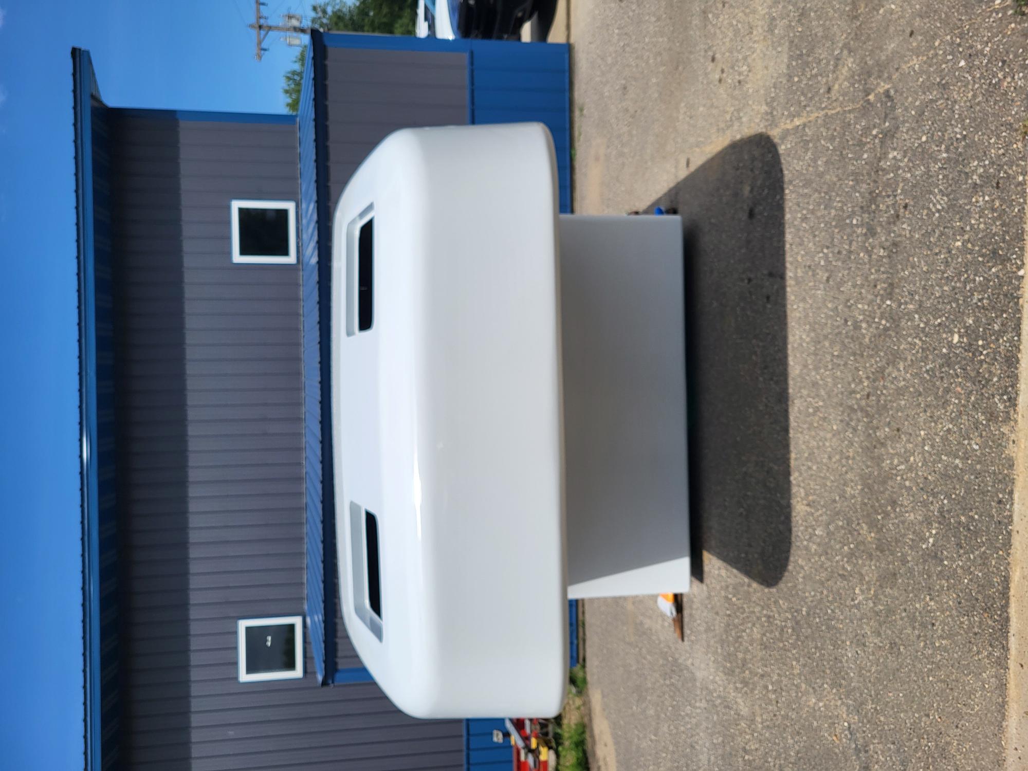 Bahn camper shell view 6