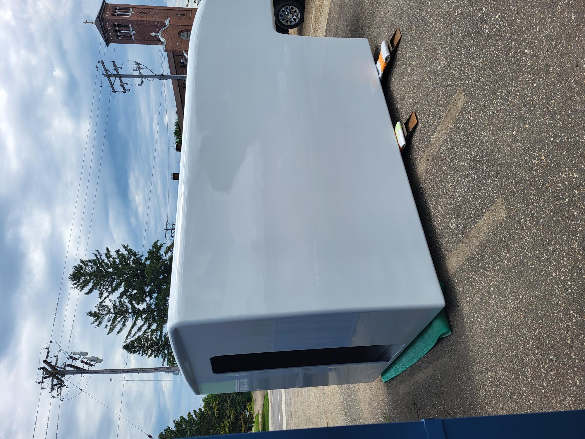 Bahn camper shell view 5