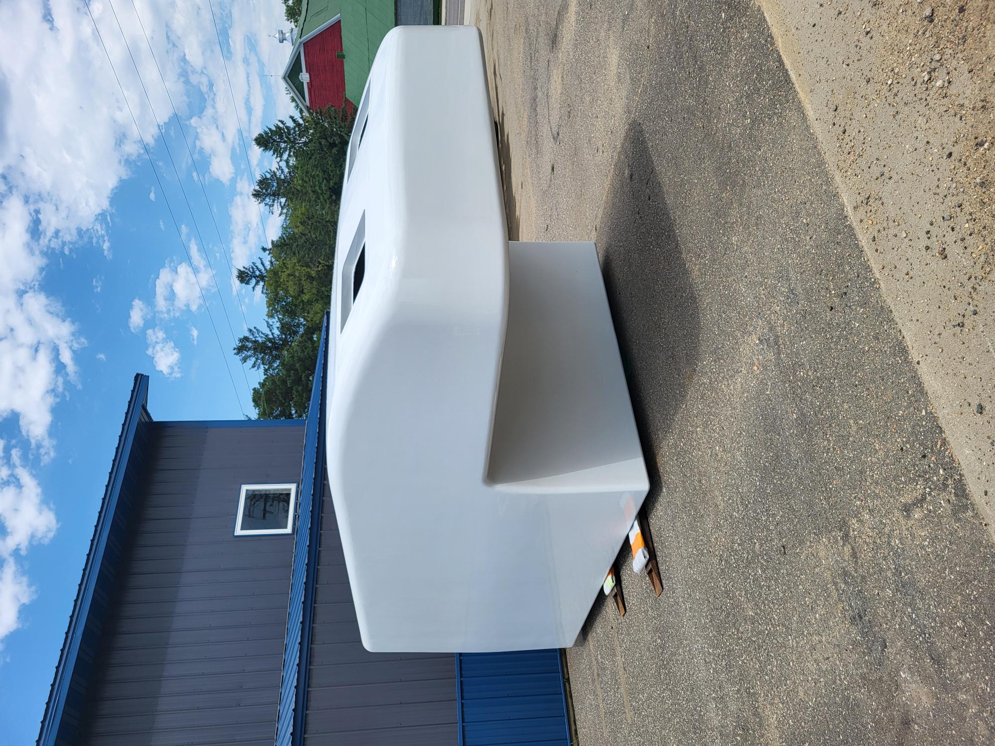 Bahn camper shell view 1