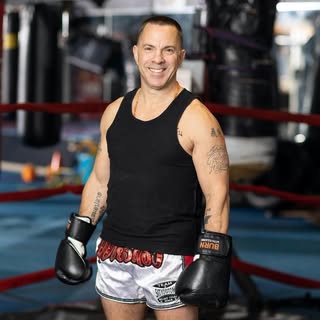Kevin Kearns is a respected fitness and wellness expert with over three decades of experience empowering individuals worldwide.