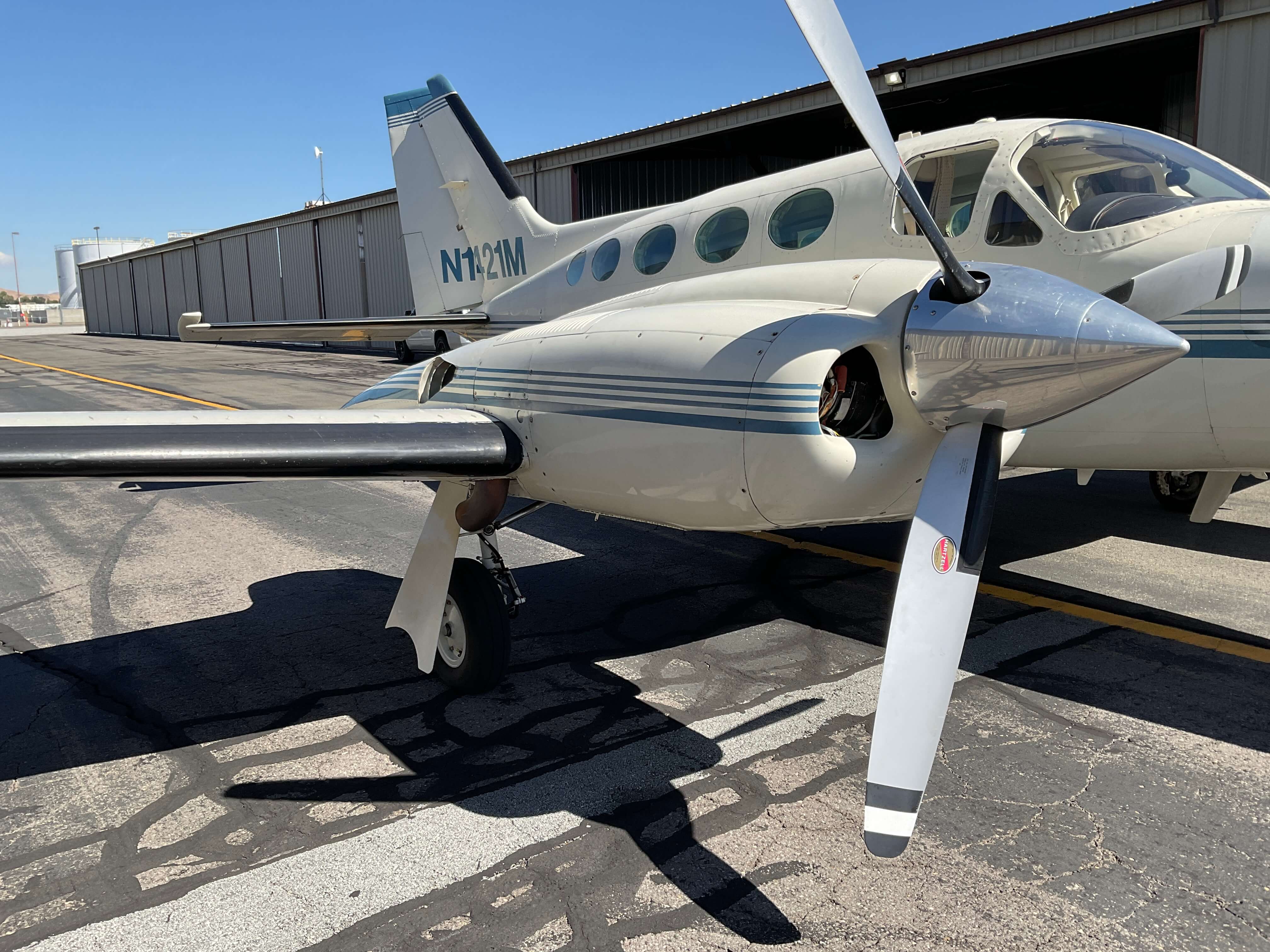 Cessna 421C RAM - Co-Pilot Side Engine