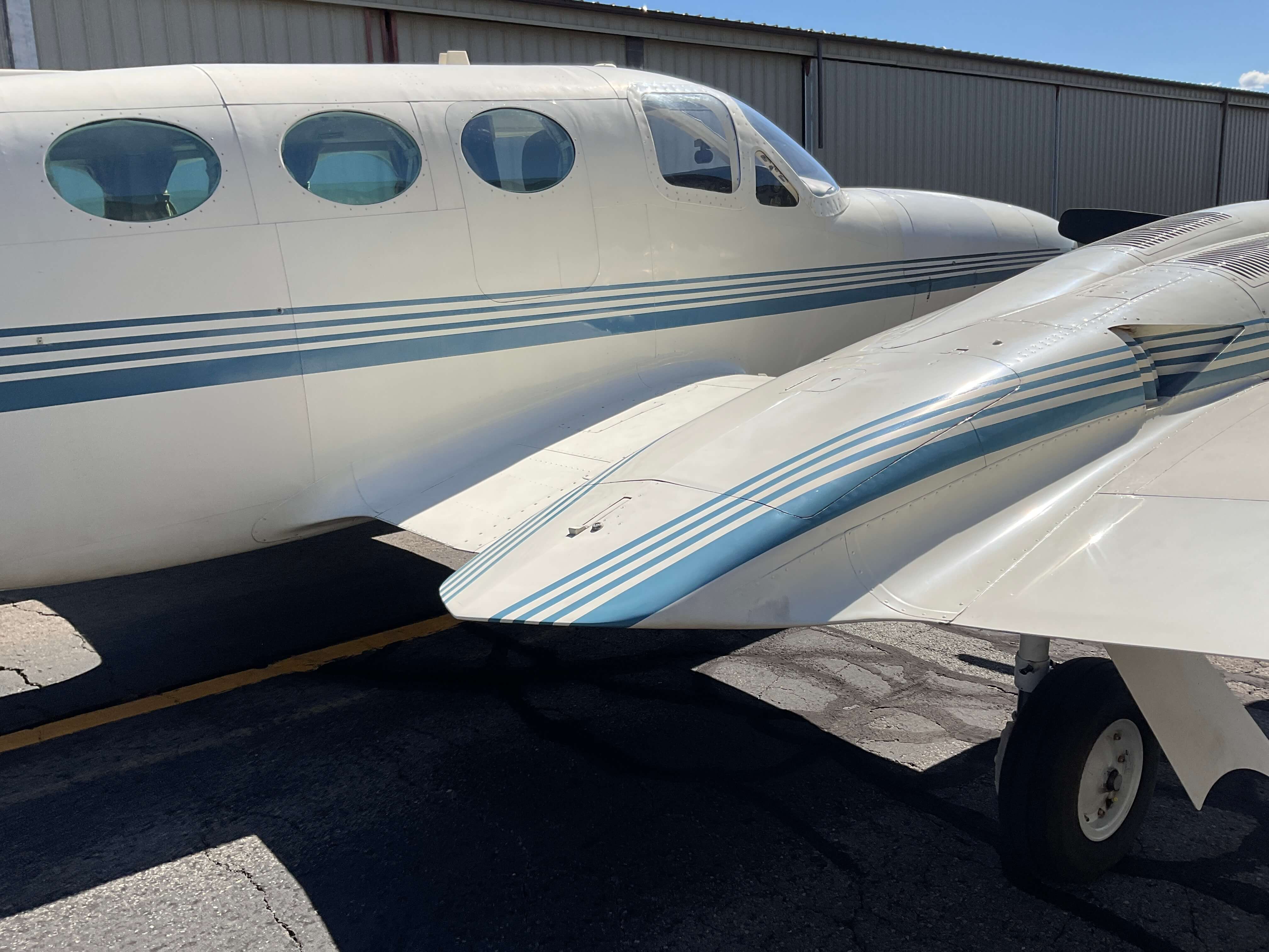 Cessna 421C RAM - Pilot Side Wing