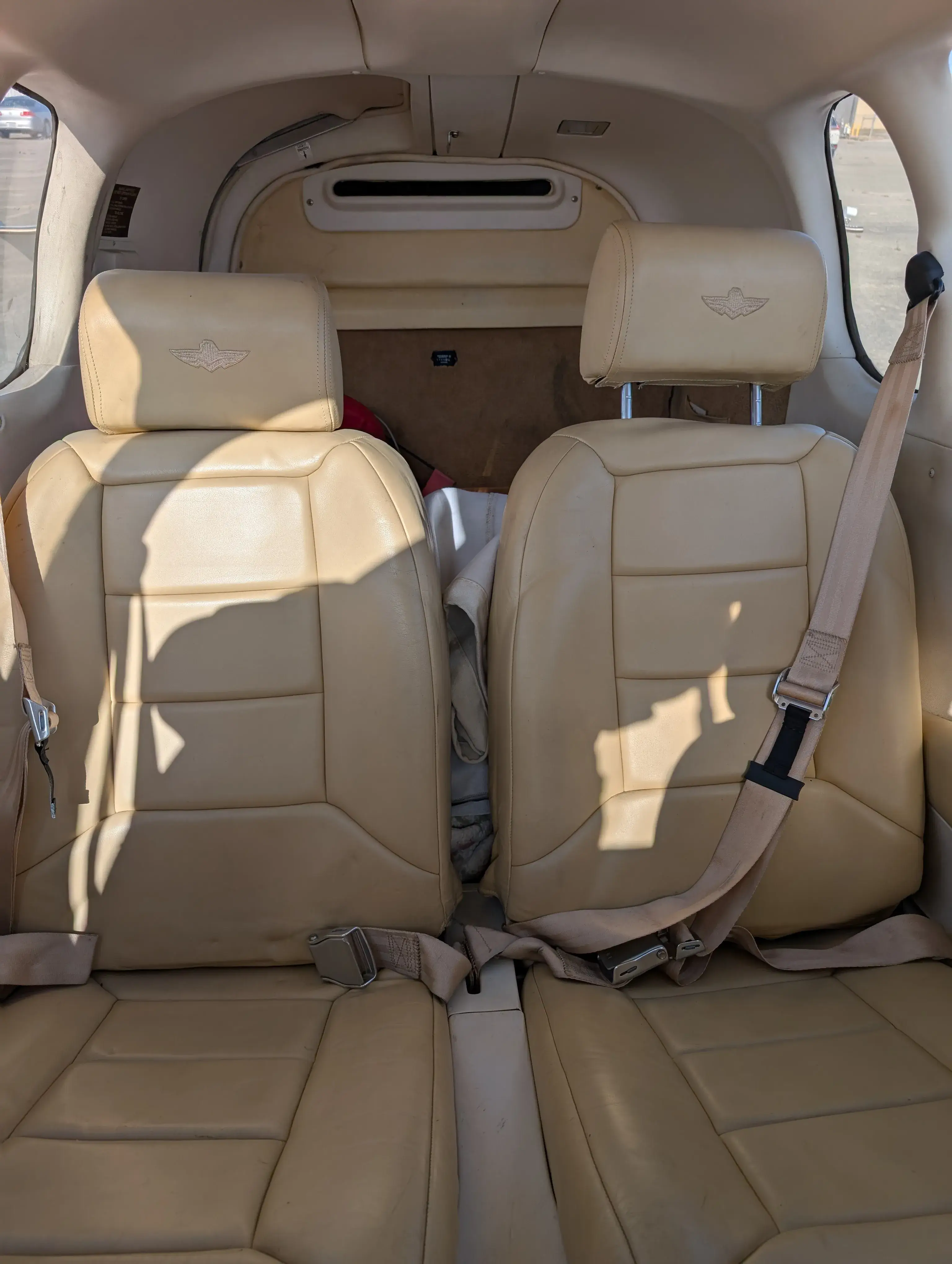 Mooney Acclaim - Back Seats