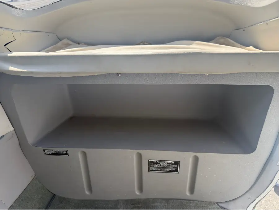 Cessna 177B Cardinal - Baggage Compartment Shelf