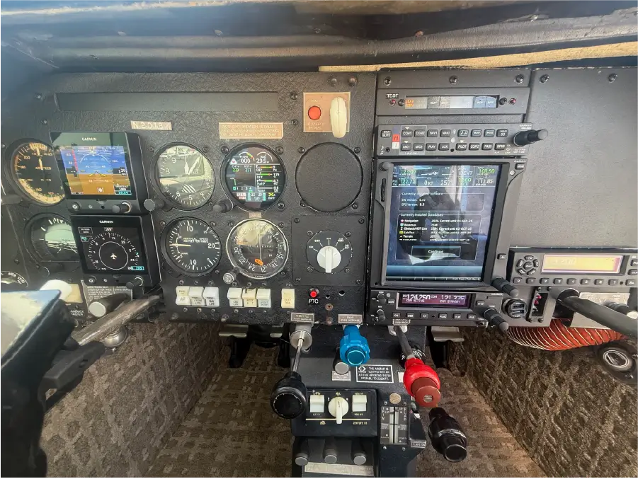 Mooney M20J - Full Panel