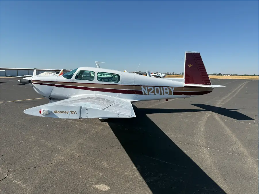 Mooney M20J - Pilot Side View