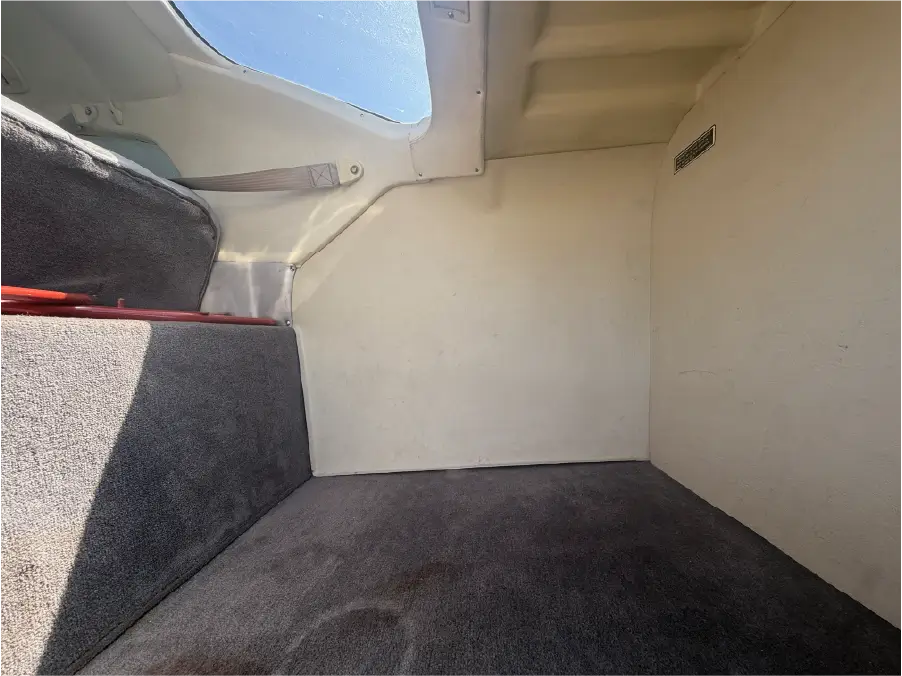 Cessna Centurion - Baggage Compartment 2