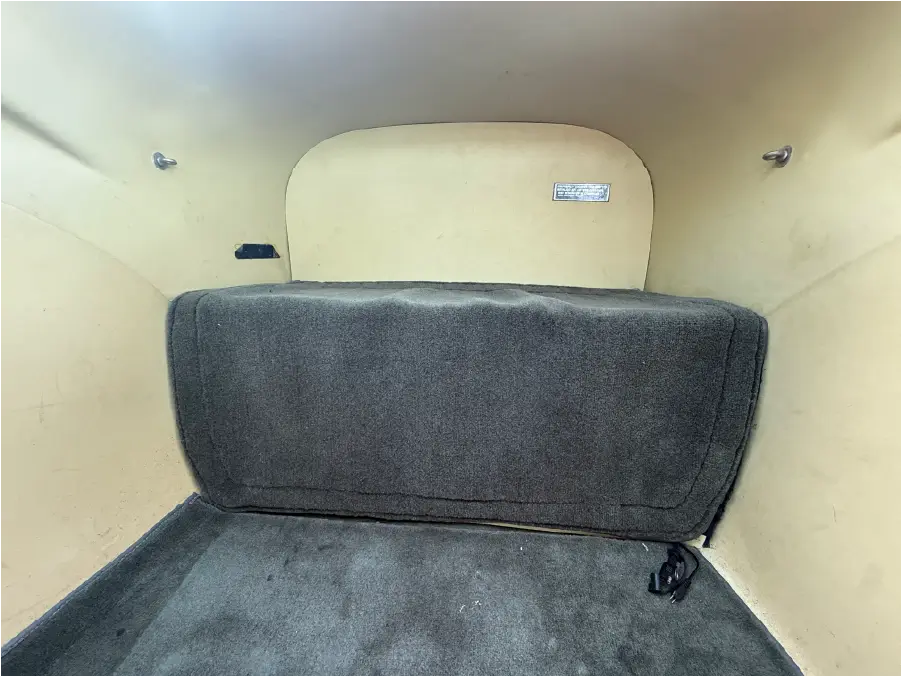 Cessna 182R - Baggage Area Shelf