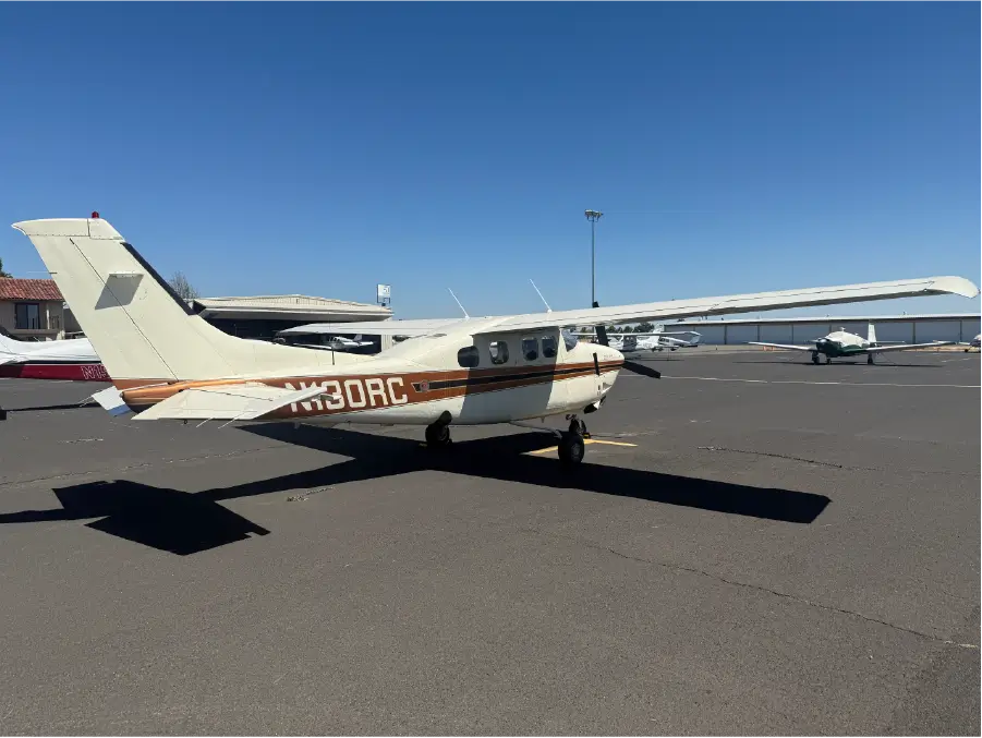 Cessna P210N - Exterior Co-Pilot 3 QTR Back View