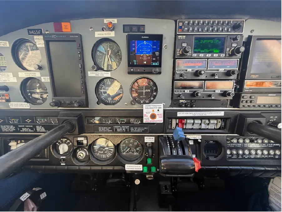 Piper Arrow Panel - Center 2