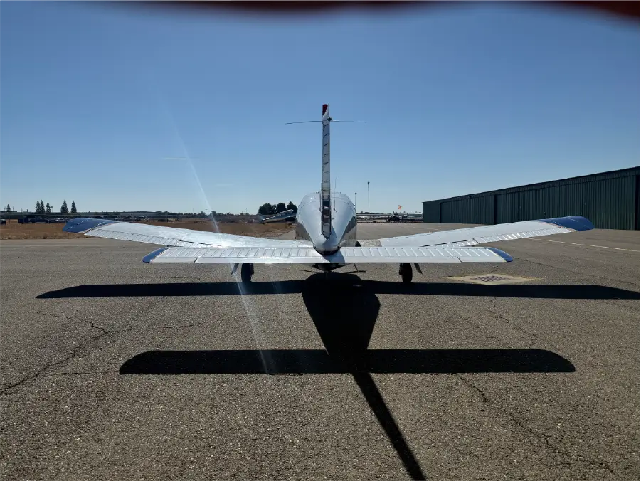 Piper Arrow - Back View