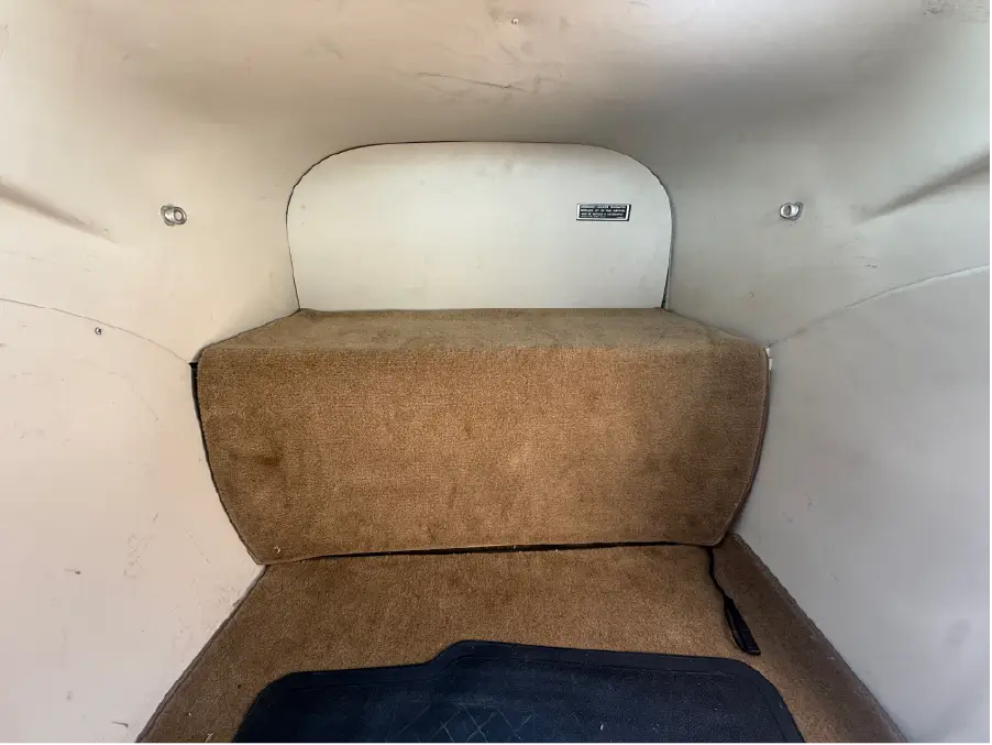 Cessna 182R - Baggage Area Shelf